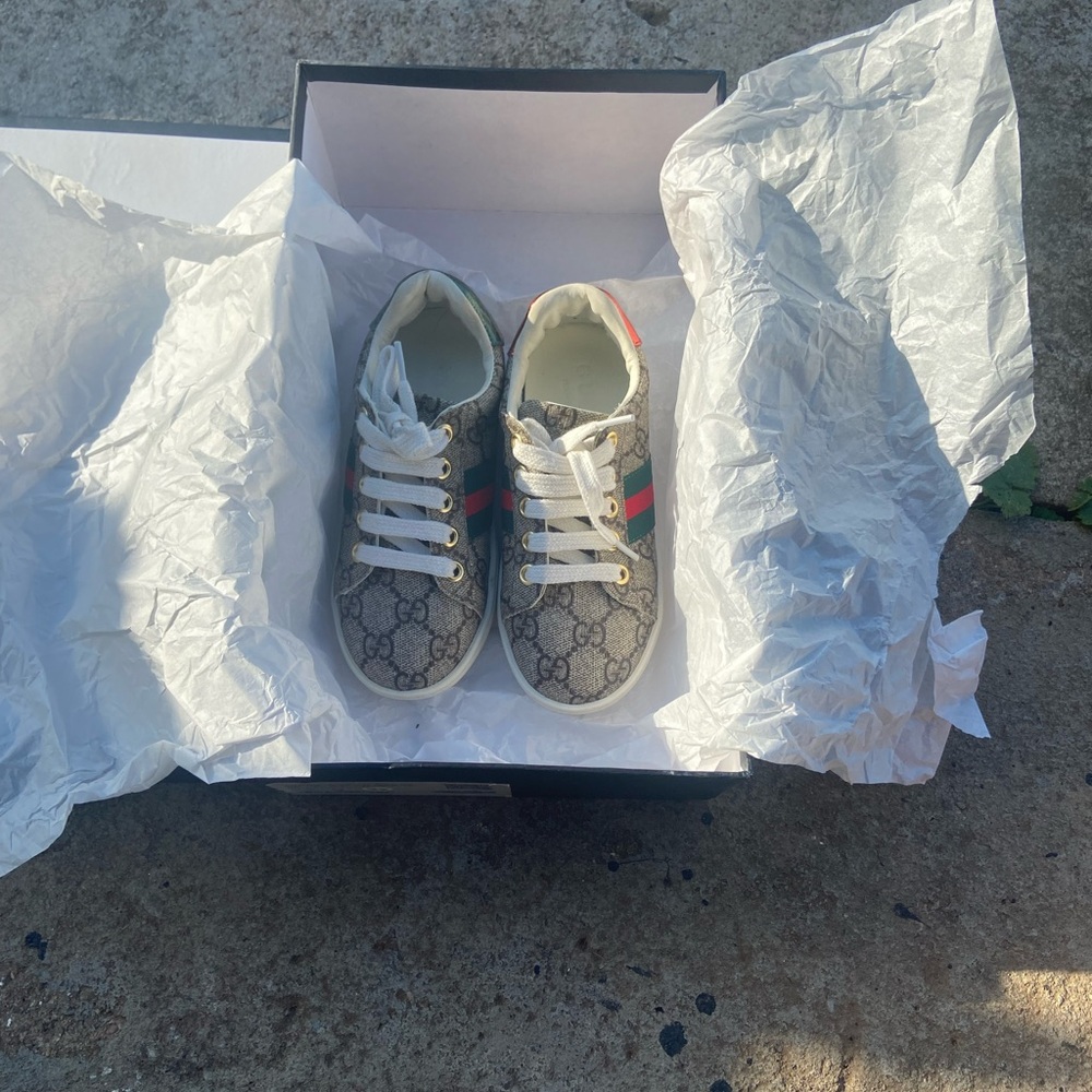 Gucci Gray and Red Sneakers with Metallic Finish